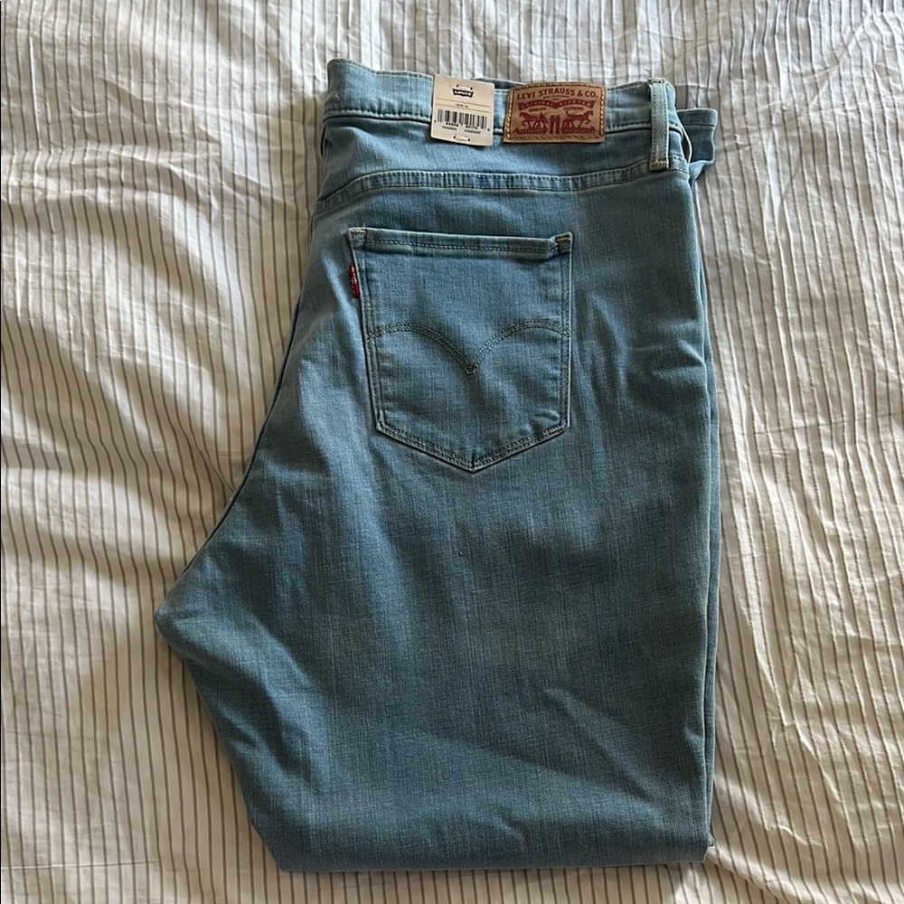 Levi's Blue Skinny Jeans with Classic Design - Picture 1 of 3